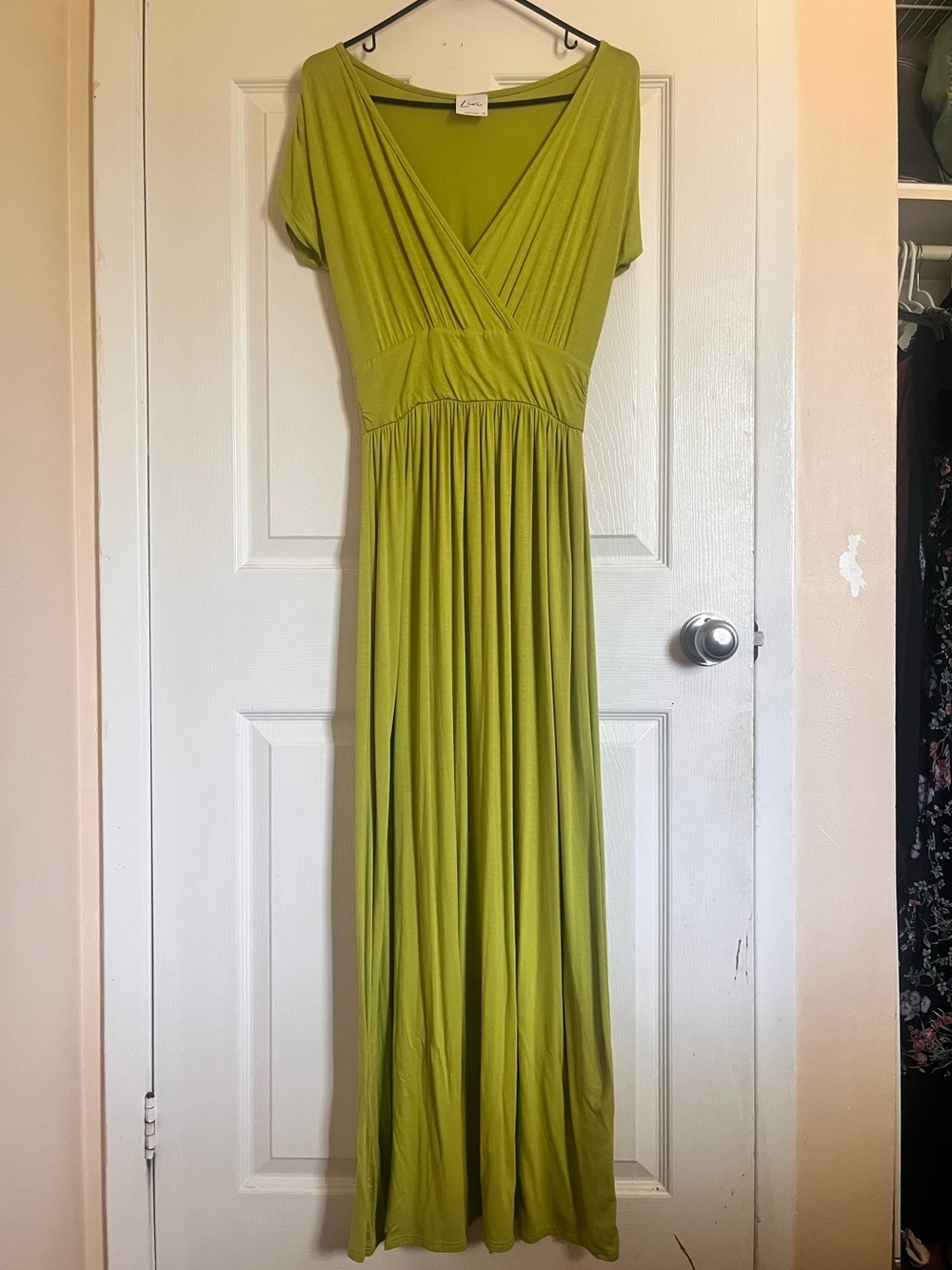 Livi by Olivia Rae Chartreuse / Lime Green Jersey Maxi Dress